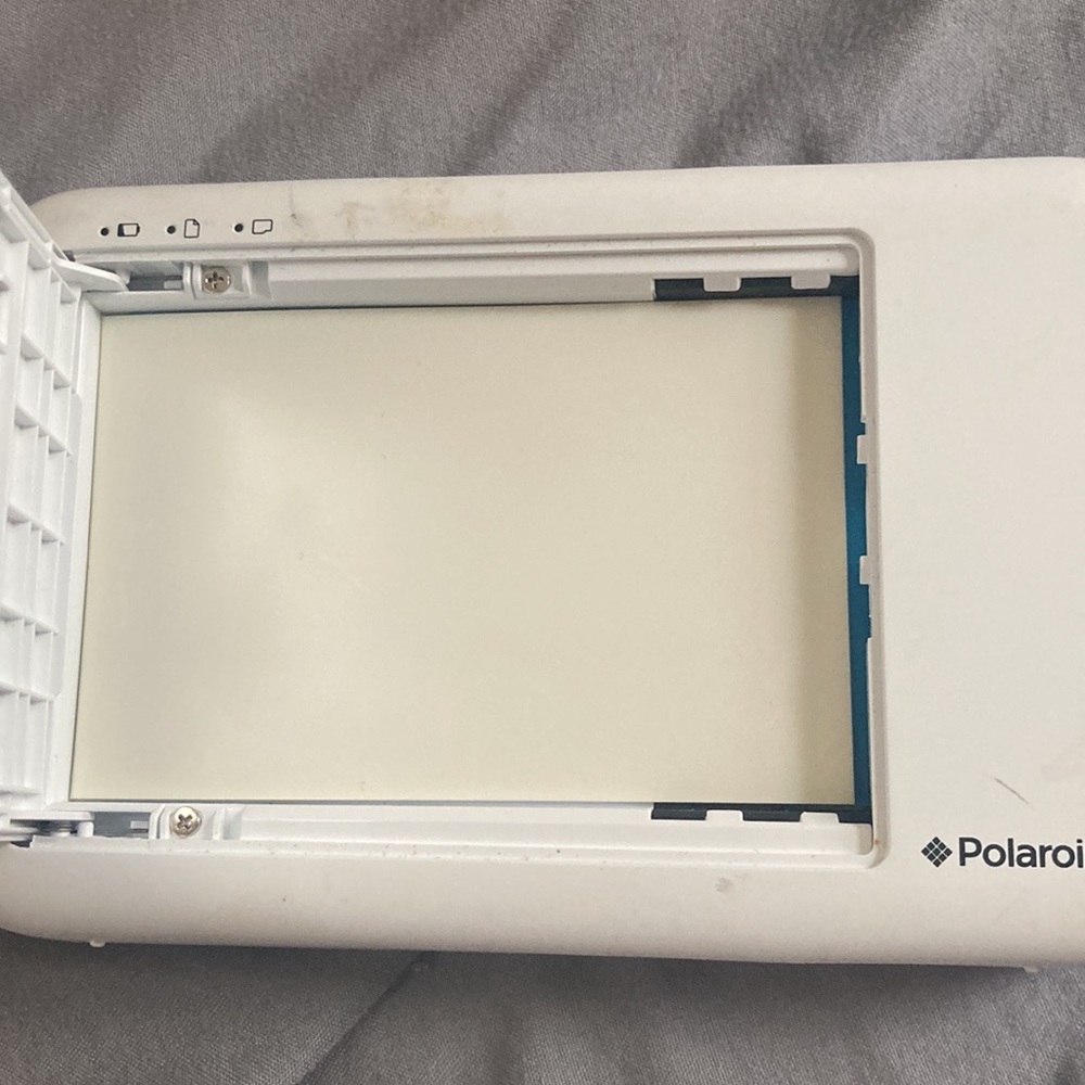 Must Go Used Polaroid Snap Camera. Read Descripti… - image 5